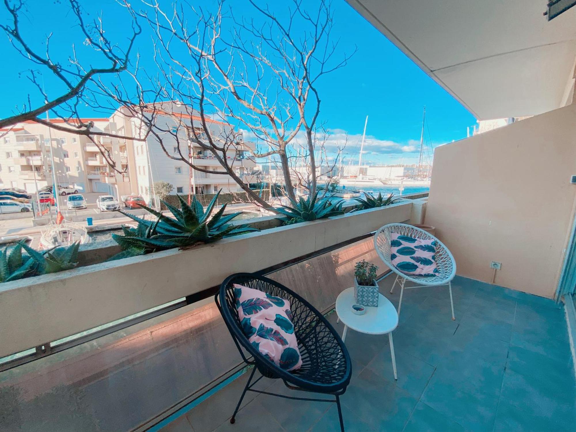 Superbe T2 Au Calme Avec Balcon Sur La Marina - 10 *